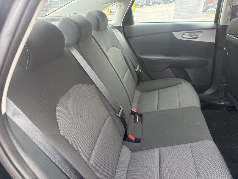 Used 2023 Kia Forte LXS image 8