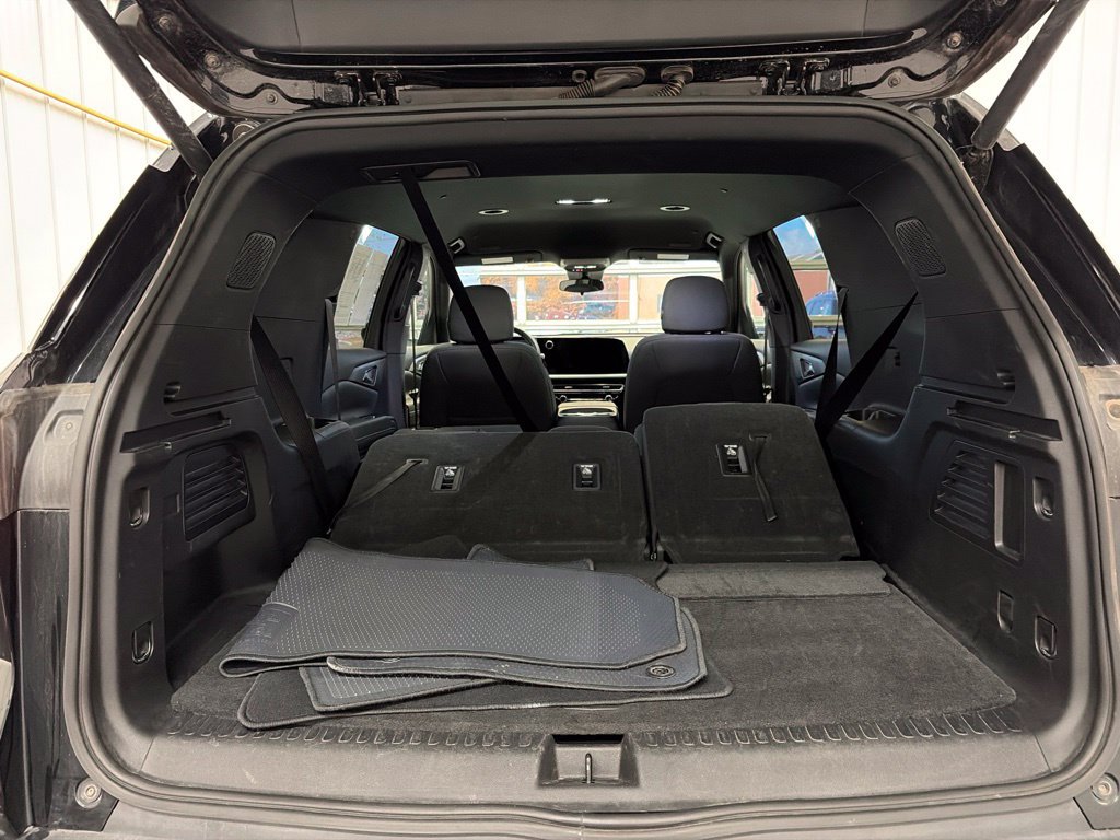 Used 2025 Chevrolet Traverse LT AWD/4WD image 20