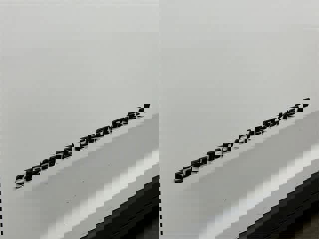 Used 2023 Jeep Grand Cherokee L Laredo image 28