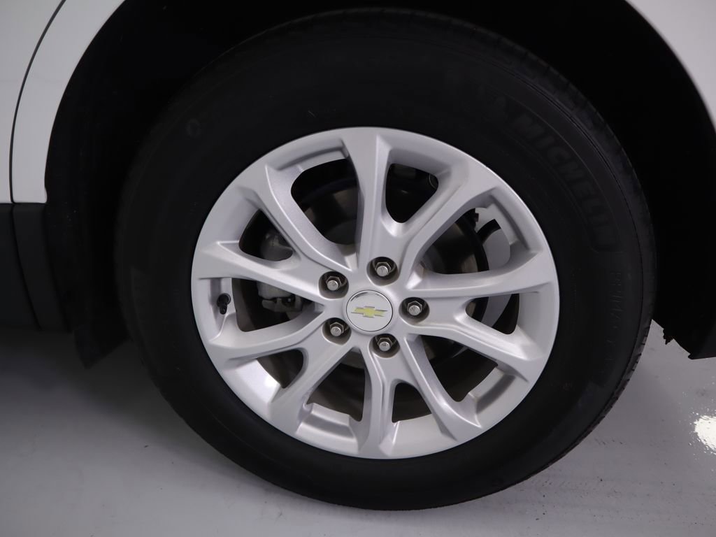 Used 2021 Chevrolet Equinox LS w/ LS Convenience Package image 29