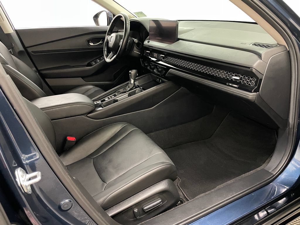 Used 2024 Honda Accord Touring image 35