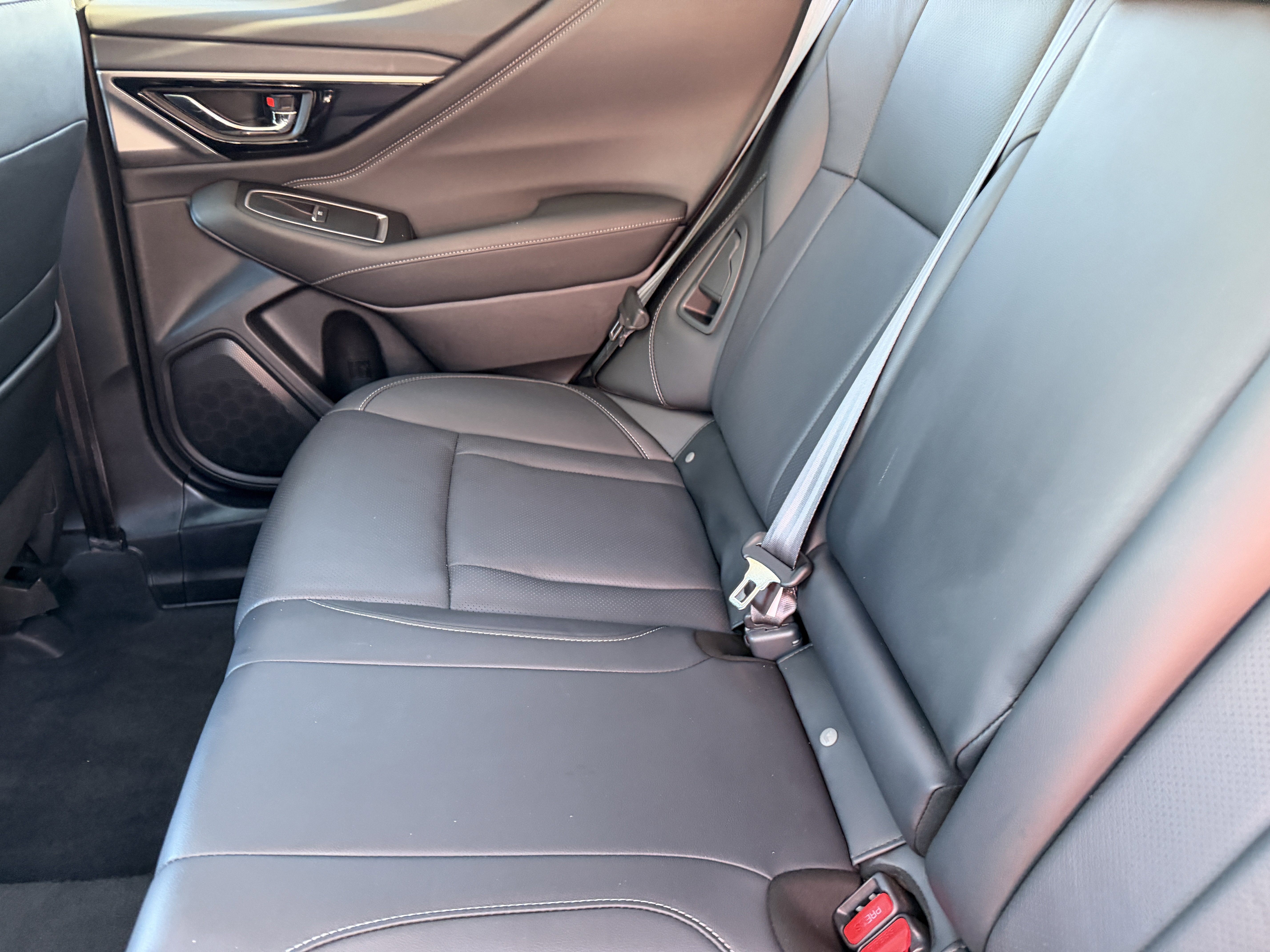 Used 2022 Subaru Outback Limited image 19