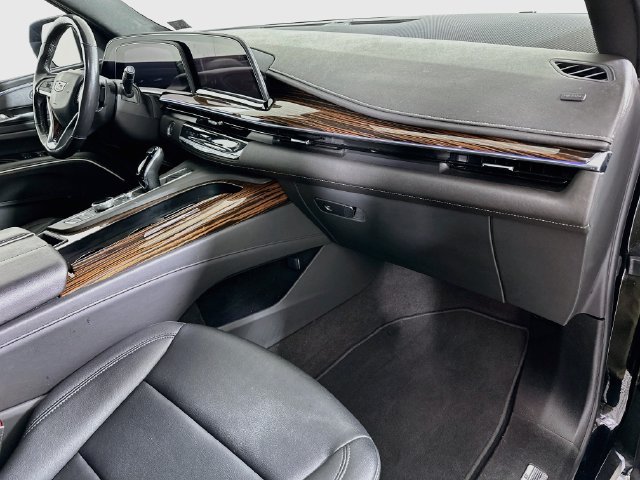 Used 2024 Cadillac Escalade ESV Luxury AWD/4WD image 36