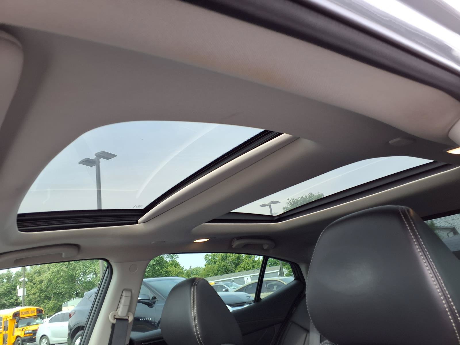 Used 2020 Nissan Maxima Platinum w/ Sport Mat Group FWD image 23