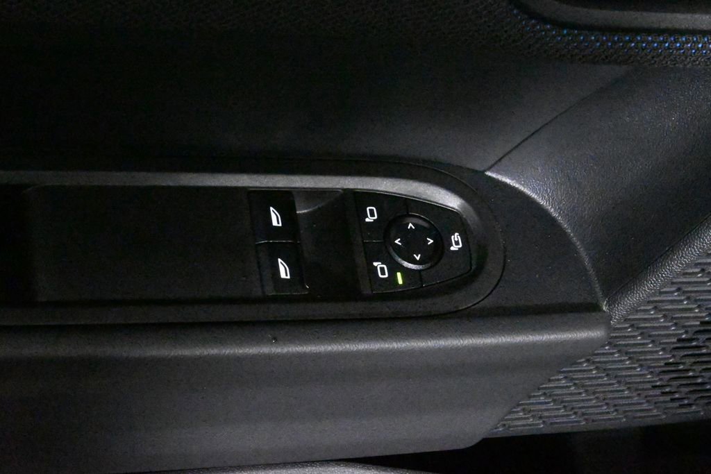 Used 2025 MINI Cooper 2-Door Hardtop image 30