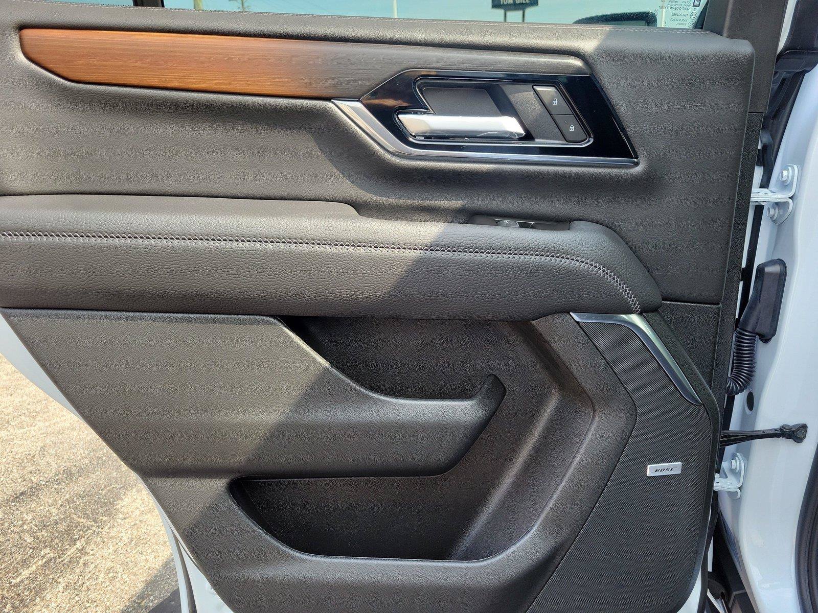 New 2026 GMC Yukon Denali w/ Advanced Technology Package AWD/4WD image 14