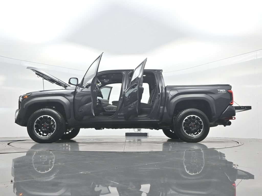 Used 2025 Toyota Tacoma TRD Off-Road w/ TRD Off Road Upgrade Package AWD/4WD image 53