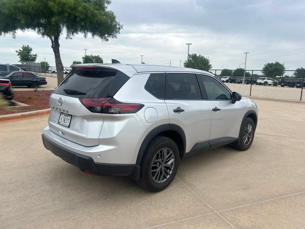Certified 2024 Nissan Rogue S FWD image 5