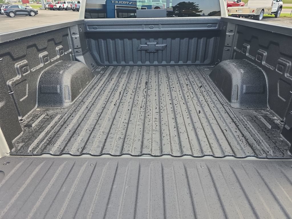 New 2026 Chevrolet Silverado 1500 High Country AWD/4WD image 14