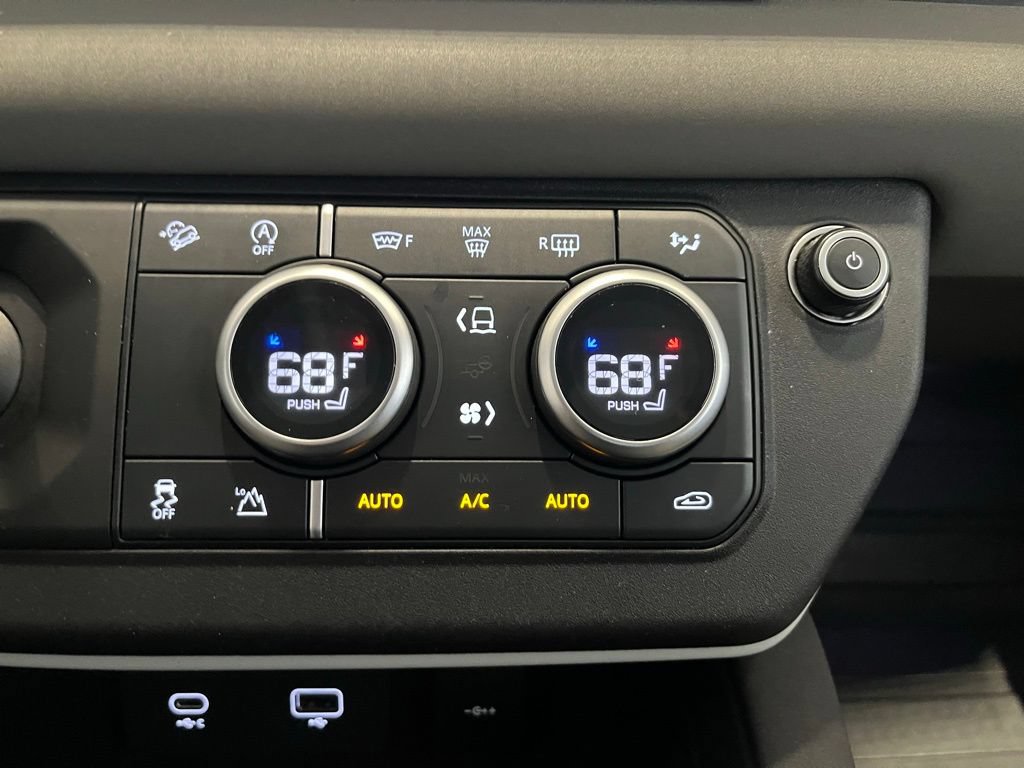 Certified 2022 Land Rover Defender 110 SE AWD/4WD image 44