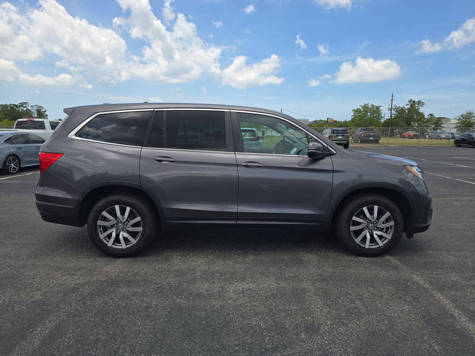 Used 2020 Honda Pilot EX image 2