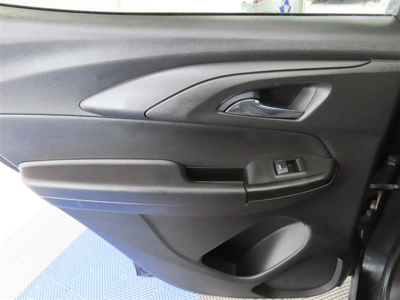 Used 2022 Chevrolet TrailBlazer RS FWD image 29