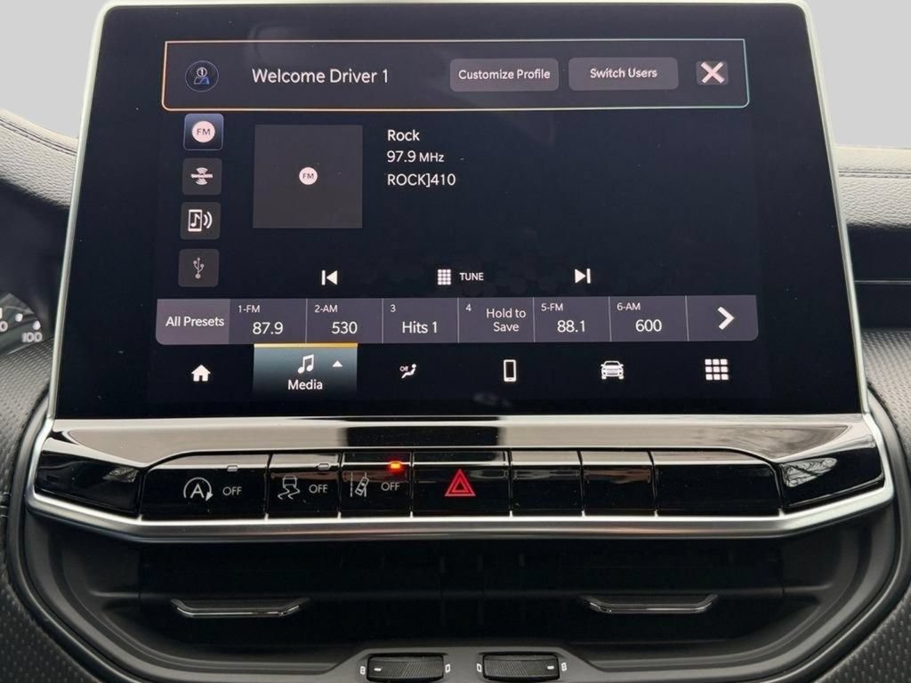 New 2026 Jeep Compass Latitude AWD/4WD image 19
