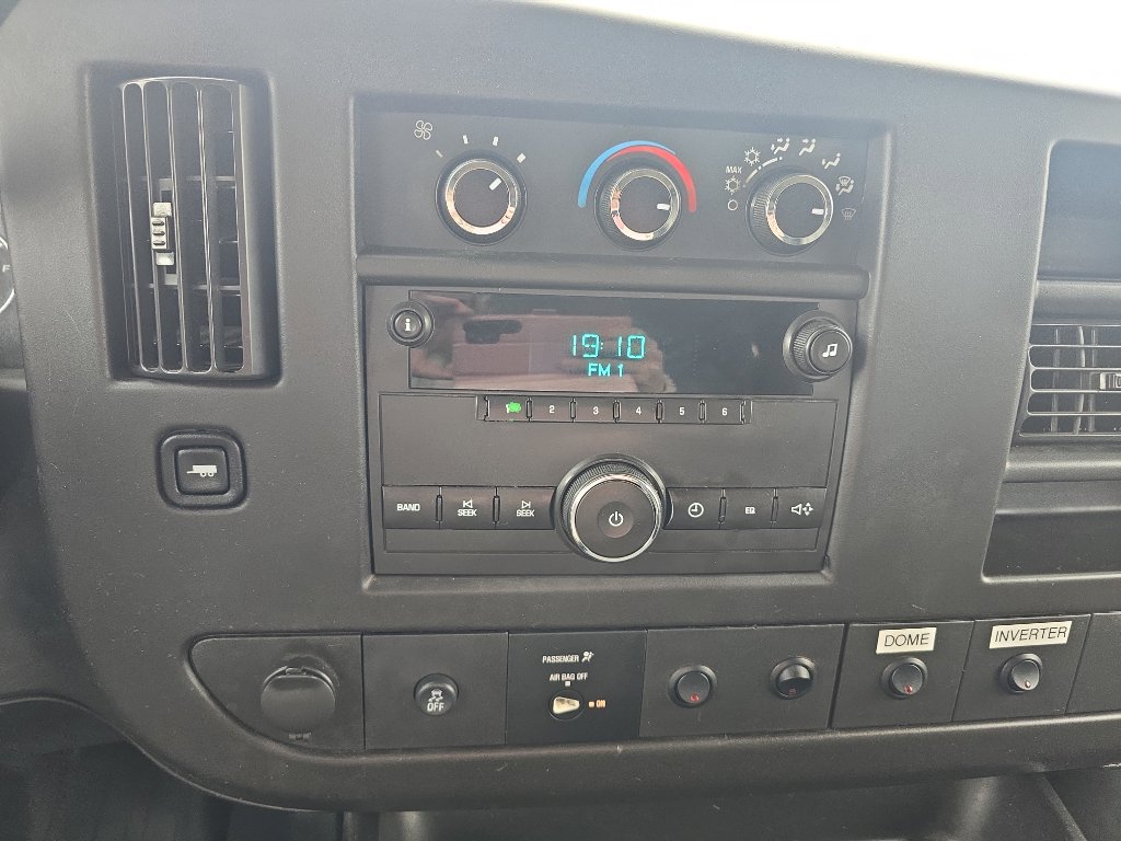 Used 2013 Chevrolet Express 2500 image 26