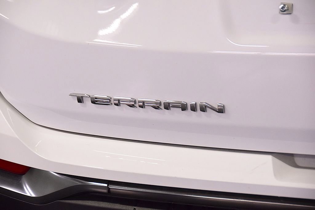 Used 2023 GMC Terrain AT4 w/ LPO, Floor Liner Package AWD/4WD image 11