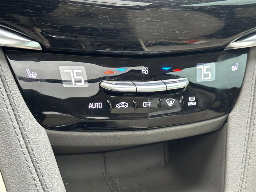 Used 2021 Cadillac XT6 Premium Luxury image 30