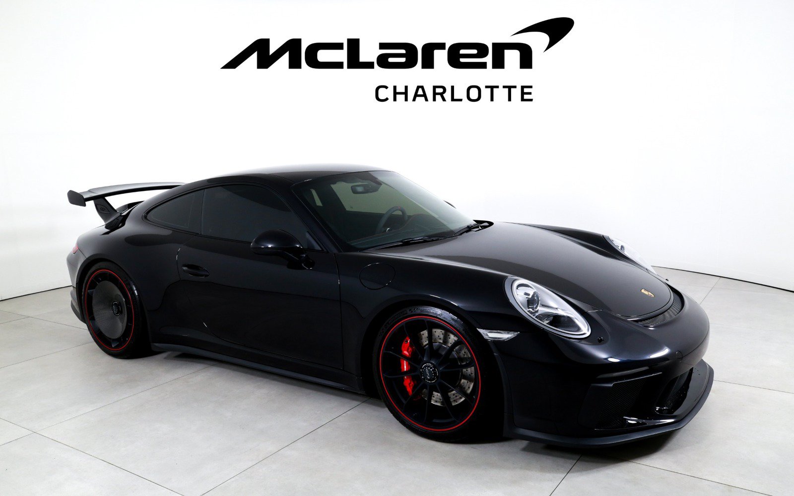Used 2018 Porsche 911 GT3 RWD image 2