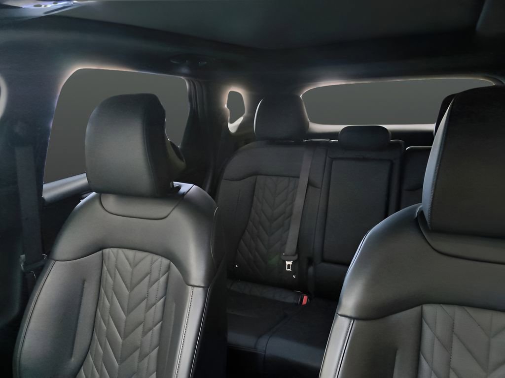 Used 2025 Kia Sportage X-Line image 14