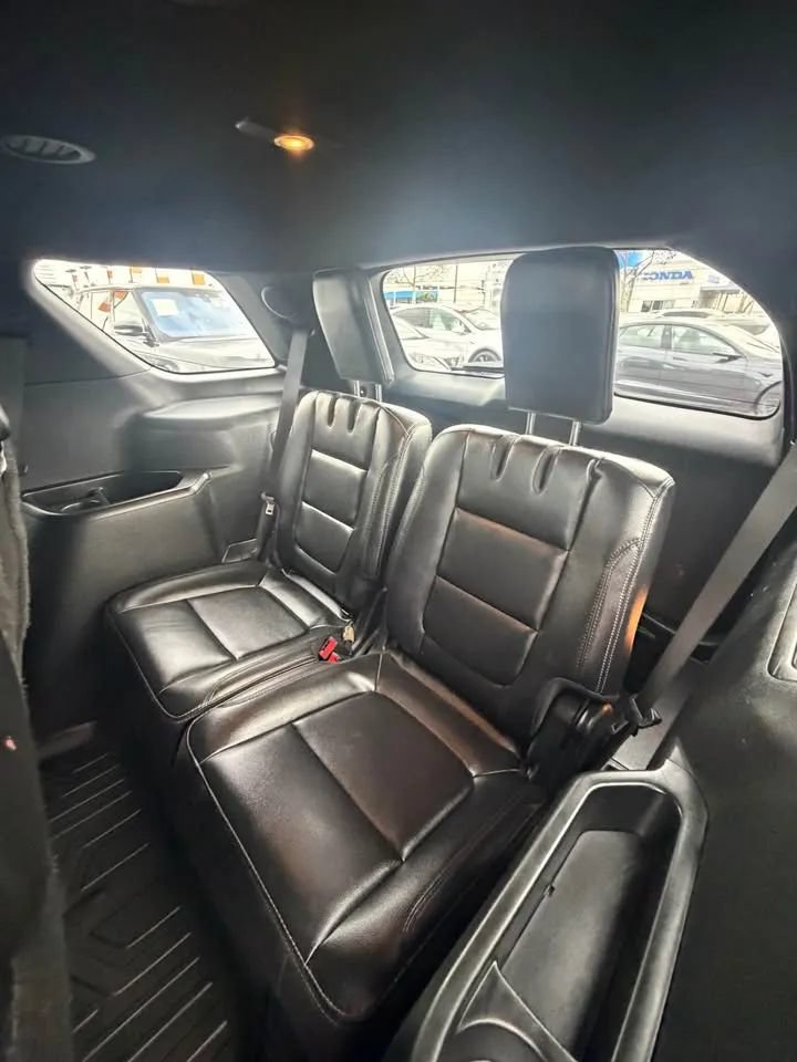 Used 2019 Ford Explorer Limited w/ Class III Trailer Tow Package FWD image 7