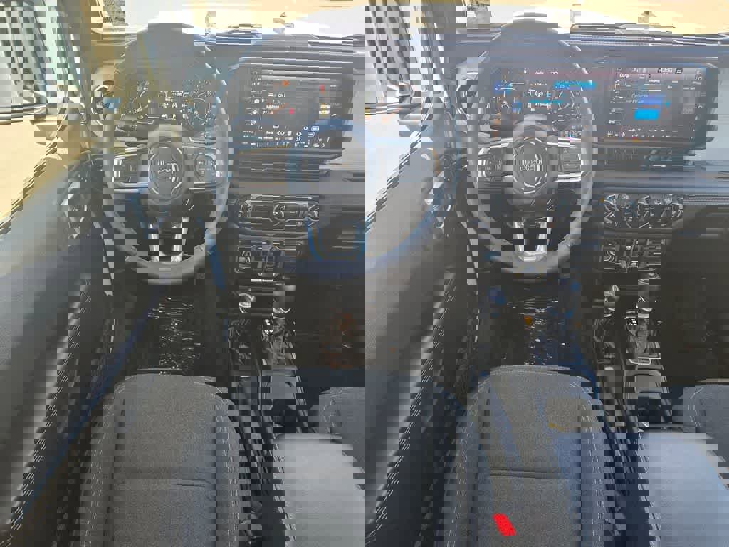 Used 2025 Jeep Wrangler Sahara image 10