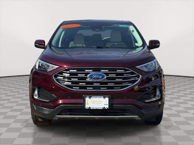 Used 2022 Ford Edge Titanium image 2