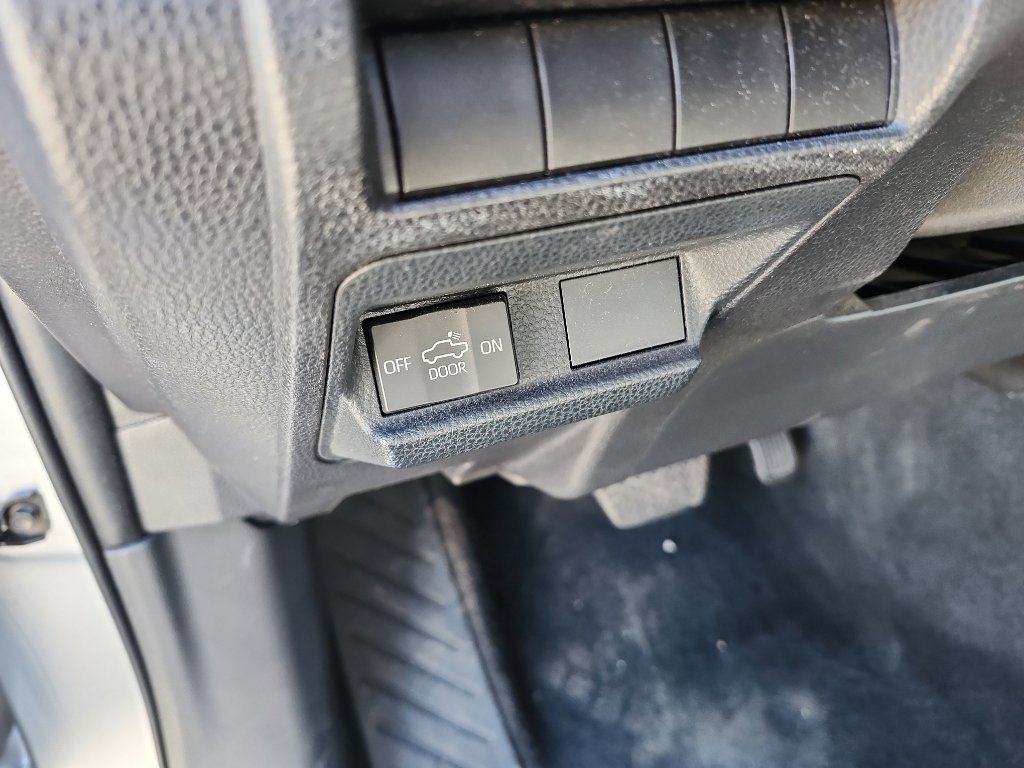 Used 2024 Toyota Tacoma SR5 image 18