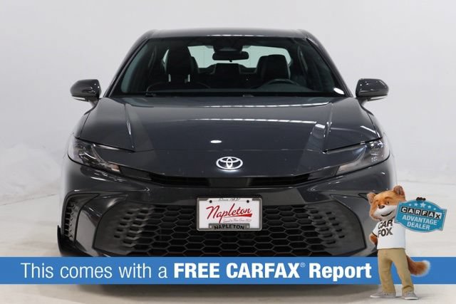 Used 2025 Toyota Camry SE FWD image 2