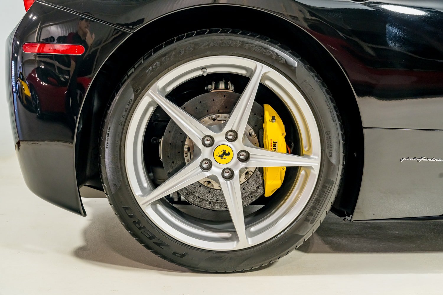 Used 2010 Ferrari 458 Italia Coupe RWD image 15