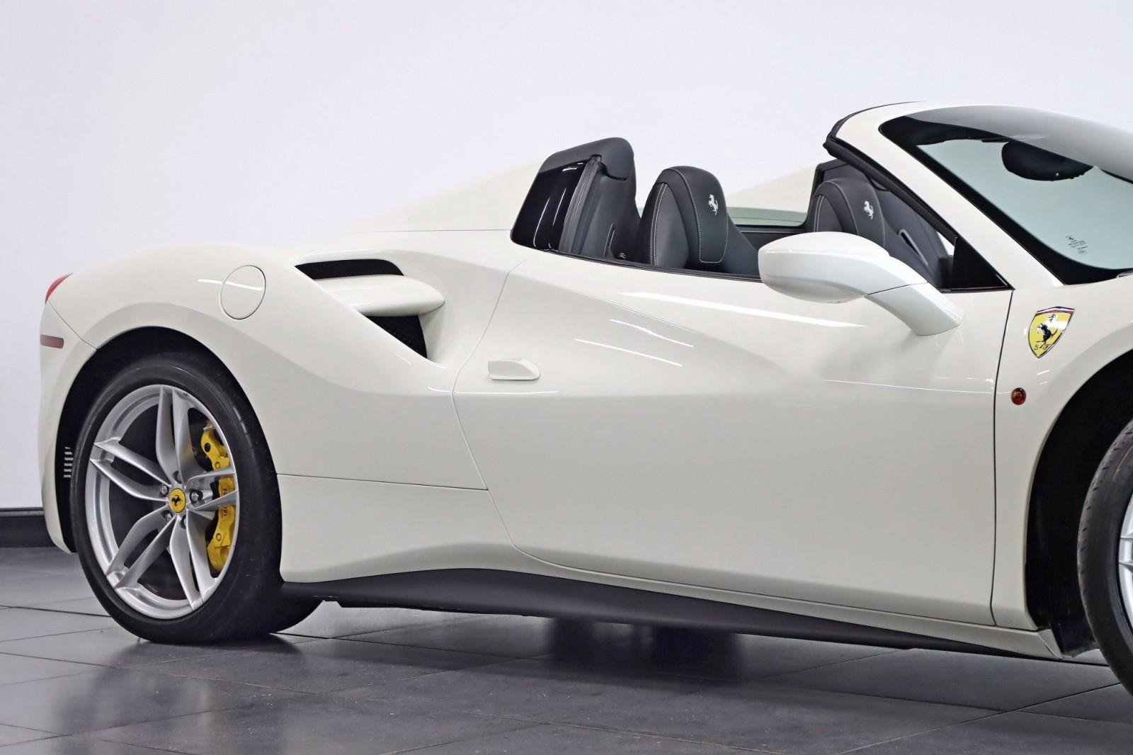 Used 2018 Ferrari 488 Spider RWD image 7