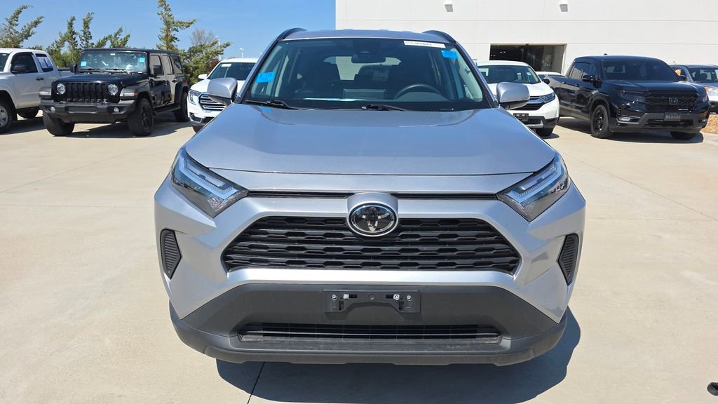 Used 2025 Toyota RAV4 XLE image 8