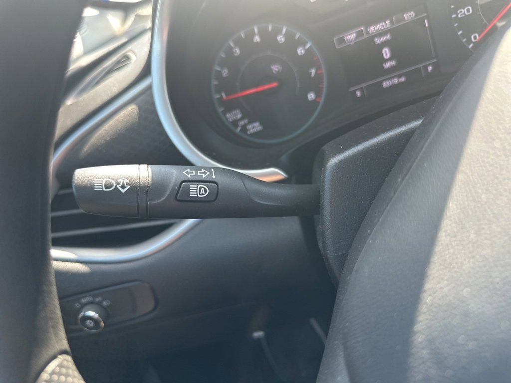 Used 2023 Chevrolet Malibu LT image 33