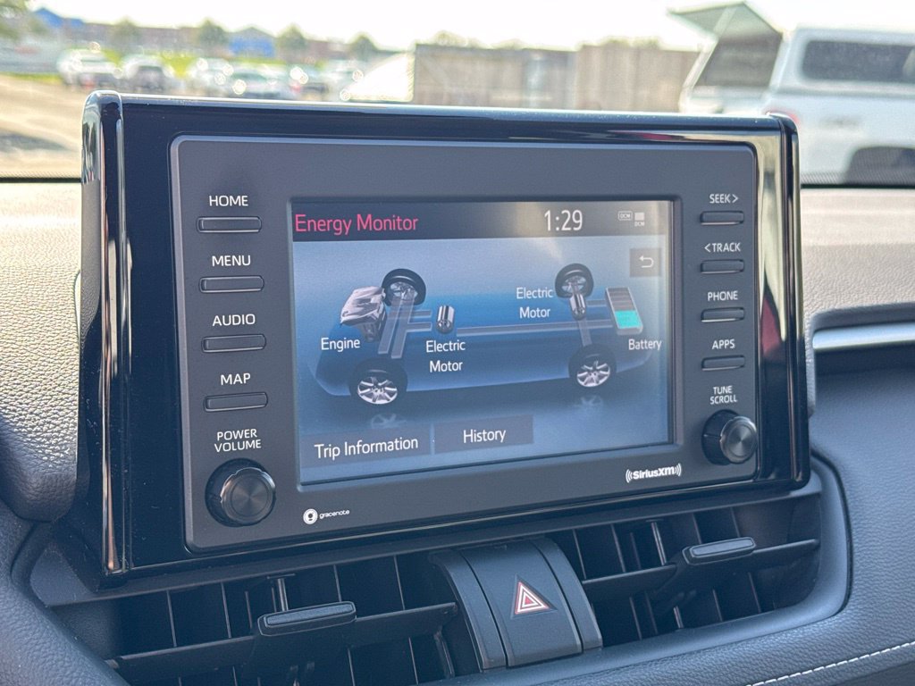Used 2020 Toyota RAV4 XLE w/ All Weather Liner Package AWD/4WD image 22