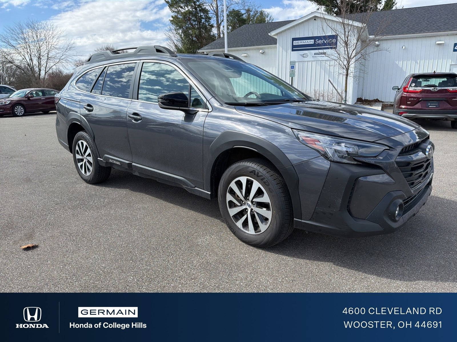 Used 2025 Subaru Outback Premium w/ Popular Package #1A image 3