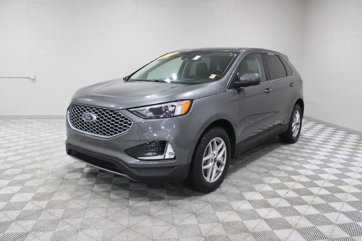 Used 2023 Ford Edge SEL w/ Convenience Package image 7