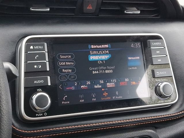 Used 2019 Nissan Kicks SR w/ SR Premium Package FWD image 17