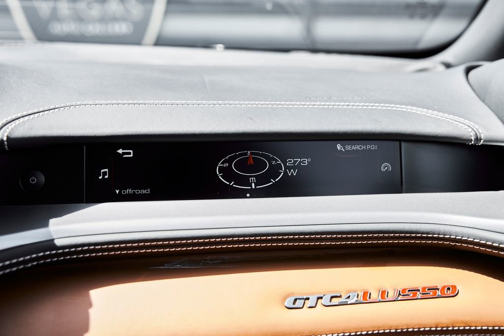 Used 2018 Ferrari GTC4Lusso image 81