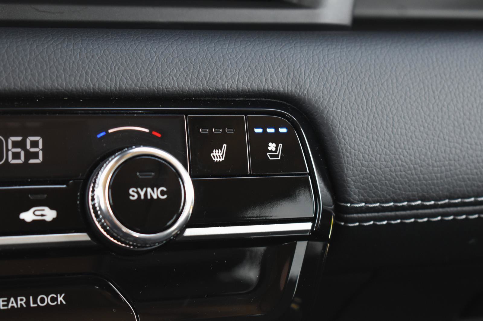 Used 2025 Honda Pilot Elite image 28