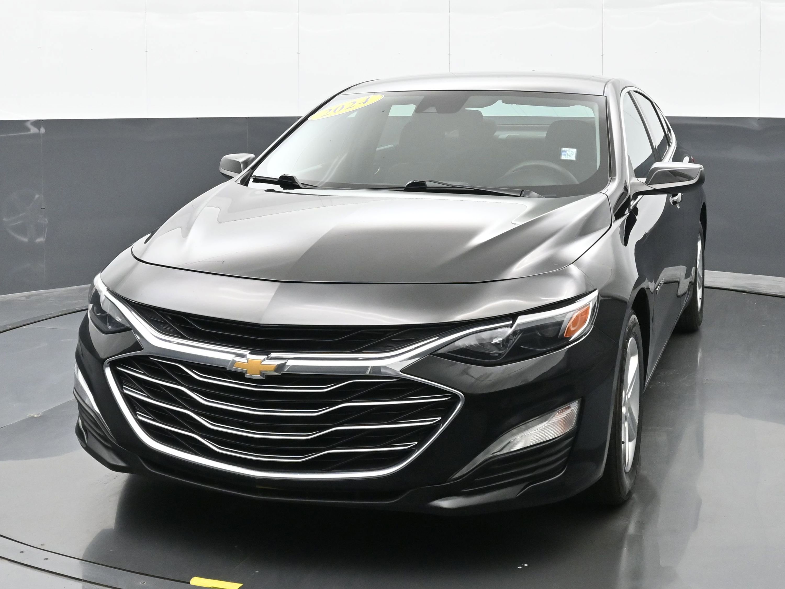Used 2024 Chevrolet Malibu LS FWD image 7