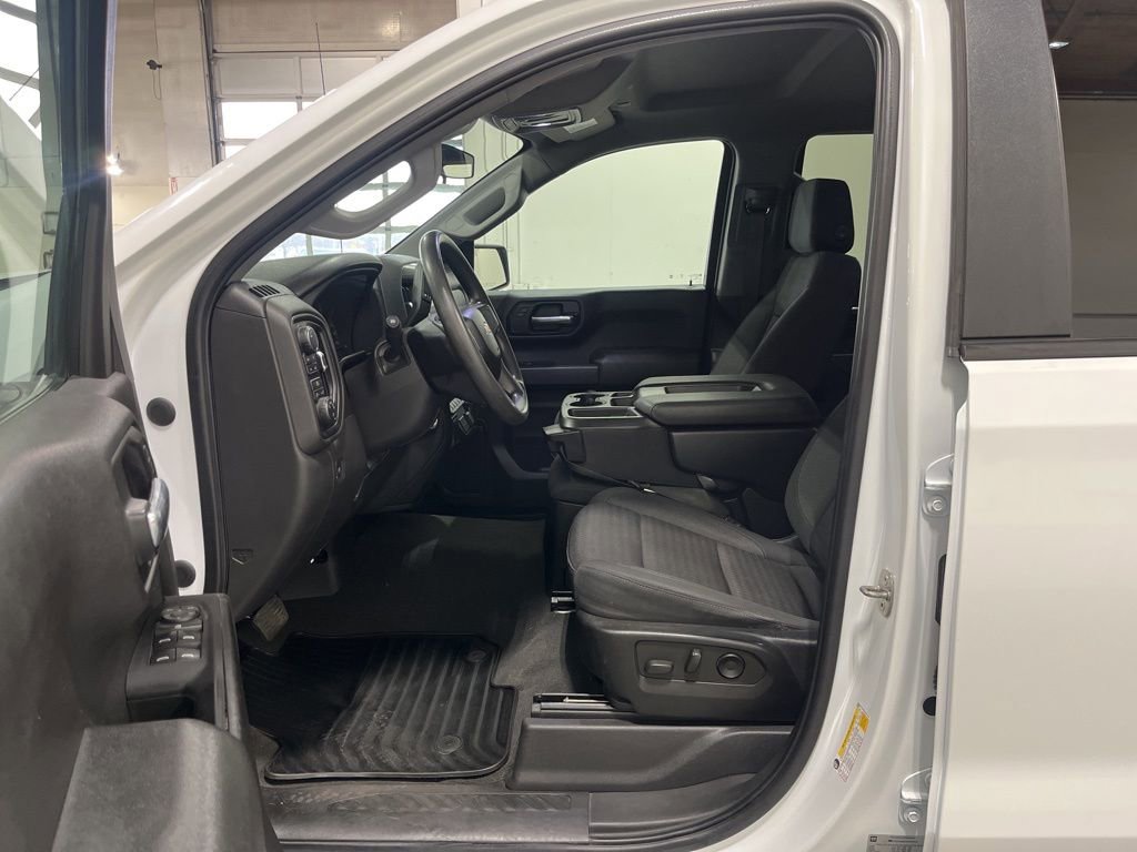 Certified 2022 Chevrolet Silverado 1500 Custom image 25