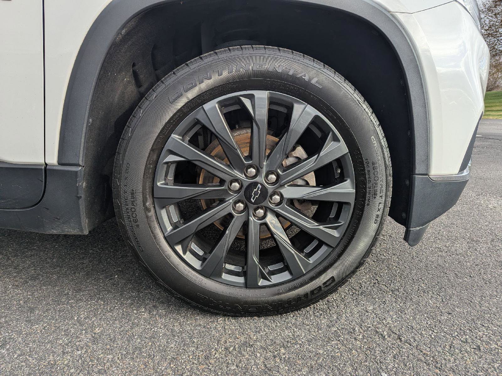 Used 2019 Chevrolet Traverse LT w/ LPO, Blackout Package image 10