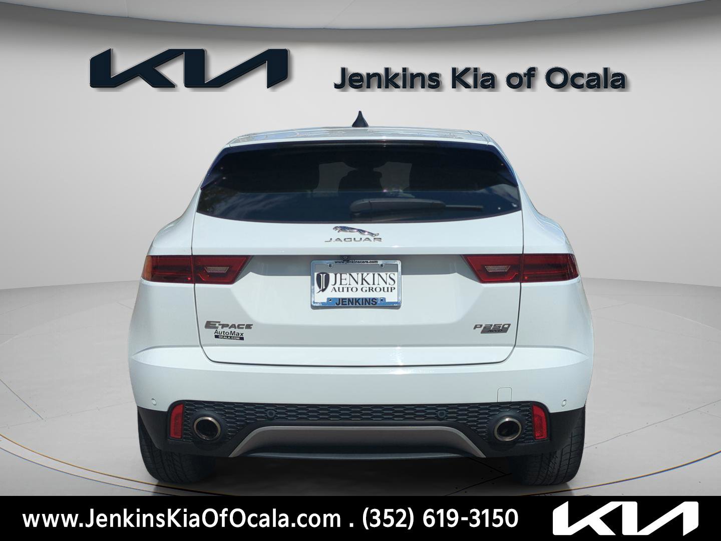 Used 2020 Jaguar E-PACE SE image 4