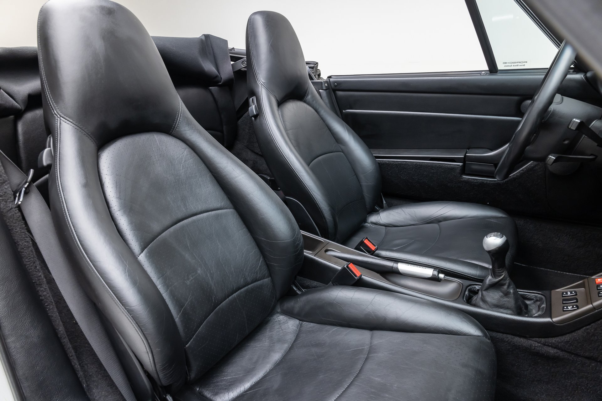 Used 1998 Porsche 911 Cabriolet image 40