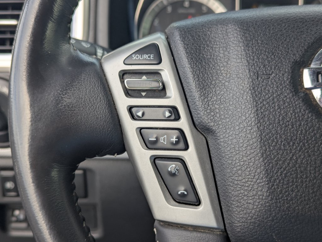 Used 2017 Nissan Titan PRO-4X AWD/4WD image 25