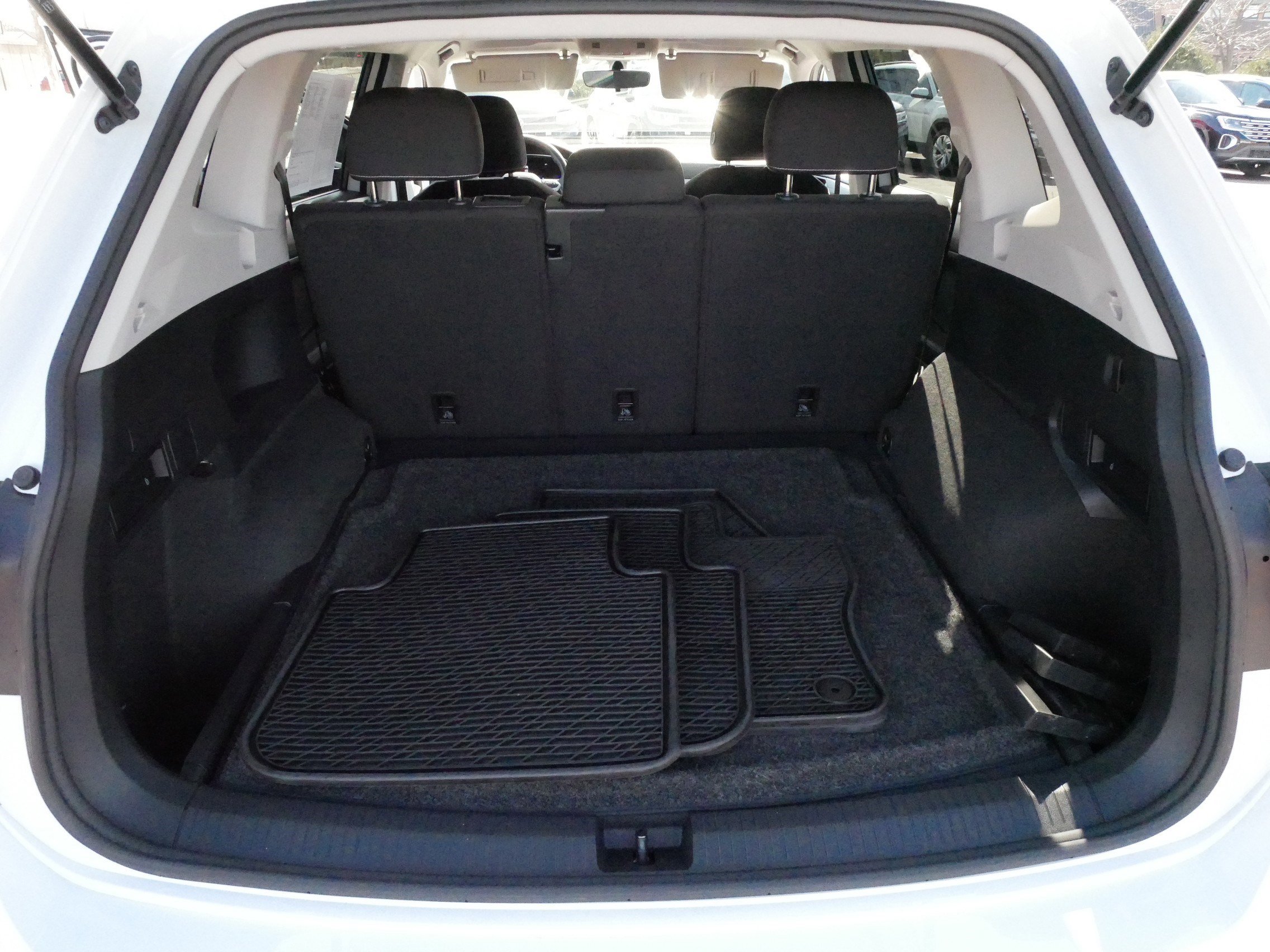 Certified 2023 Volkswagen Tiguan S AWD/4WD image 18