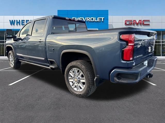 Used 2025 Chevrolet Silverado 3500 High Country w/ High Country Premium Package image 3