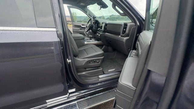 Used 2024 GMC Sierra 1500 SLT w/ SLT Premium Plus Package AWD/4WD image 15