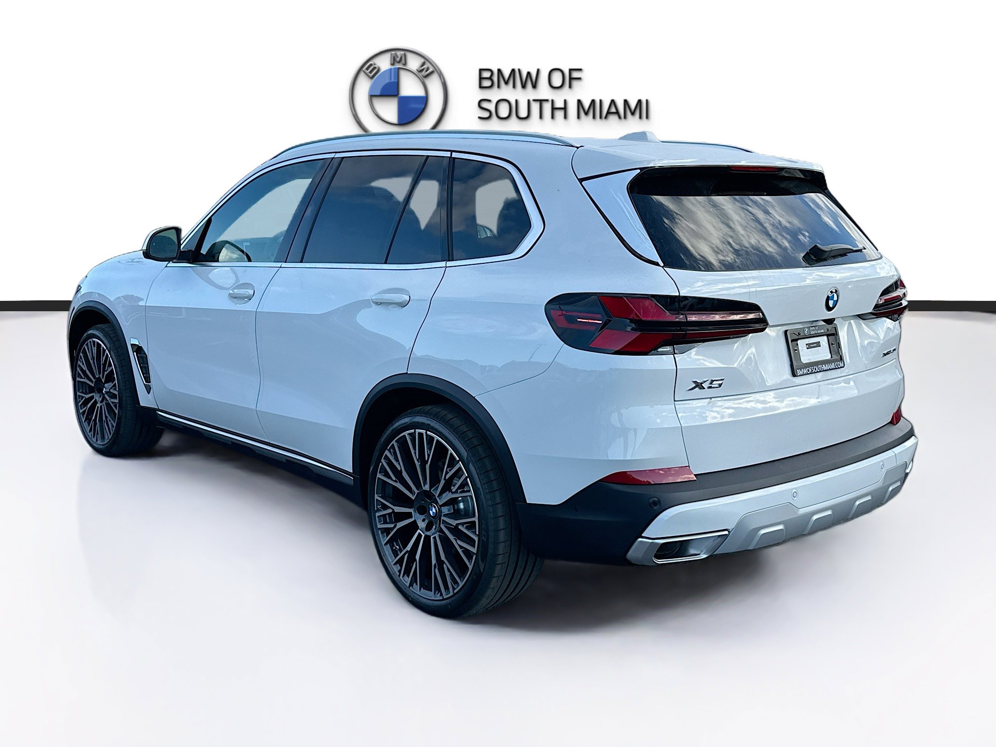 New 2026 BMW X5 xDrive40i w/ Premium Package image 4