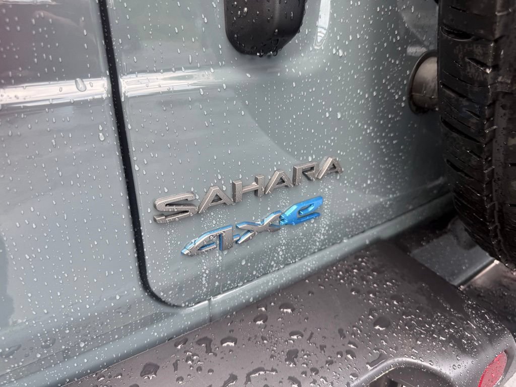 Used 2025 Jeep Wrangler Unlimited Sahara w/ Safety Group AWD/4WD image 45