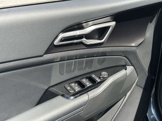 Used 2025 Kia Sportage EX image 17