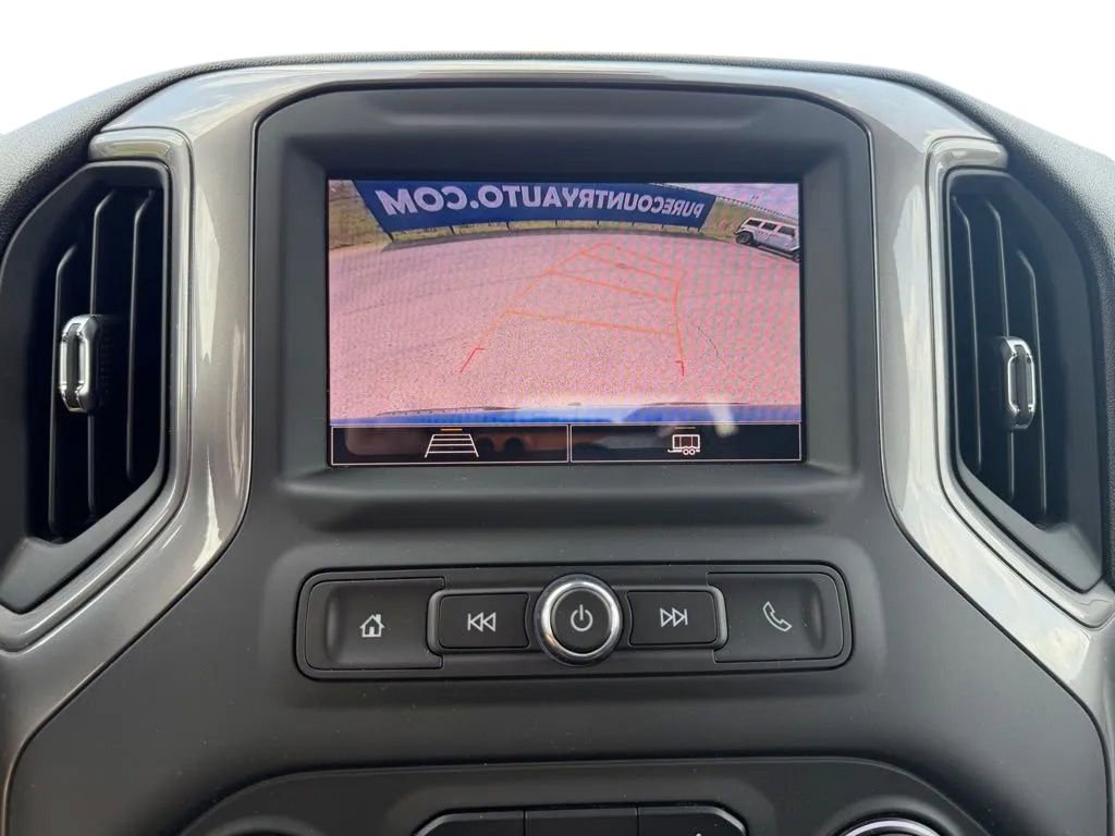Used 2023 Chevrolet Silverado 1500 Custom AWD/4WD image 9